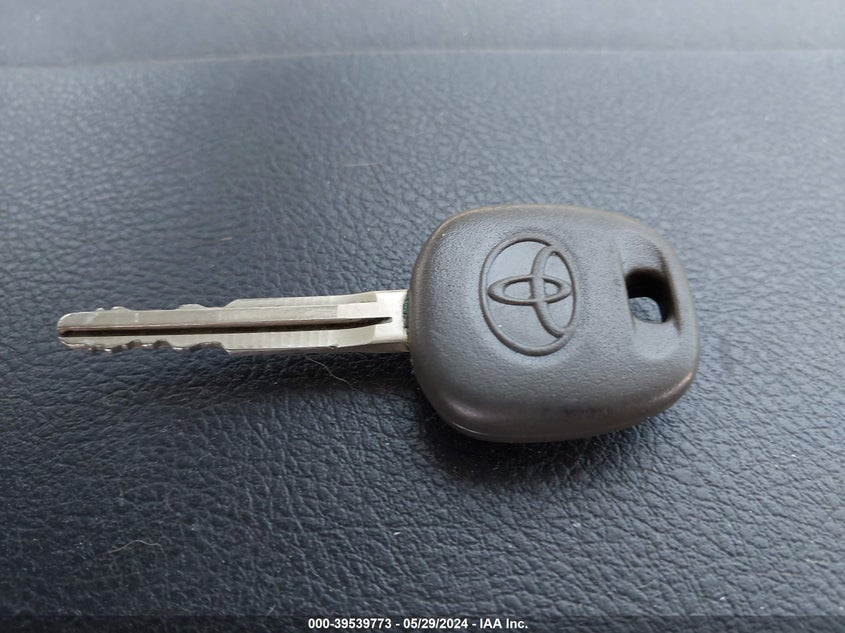 2015 Toyota Camry Se VIN: 4T1BF1FK4FU081135 Lot: 39539773