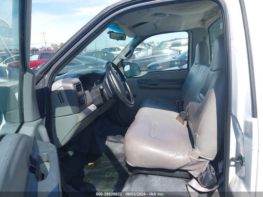 1999 Ford F-250 Lariat/Xl/Xlt VIN: 1FDNF20LXXEB33495 Lot: 39539822