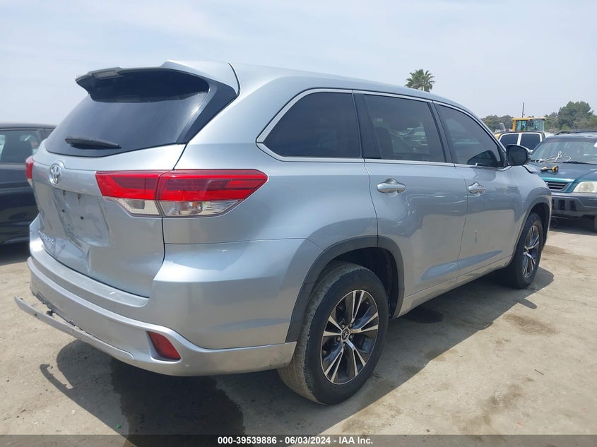 2018 TOYOTA HIGHLANDER VIN: 5TDZZRFHXJS242484