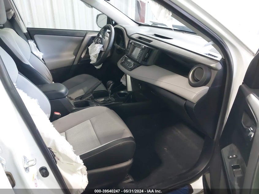 2018 TOYOTA RAV4 ADVENTURE/XLE - 2T3RFREV7JW702330