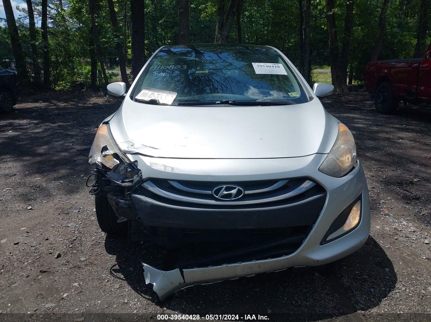 2013 Hyundai Elantra Gt Base W/Blue VIN: KMHD35LEXDU049665 Lot: 39540428