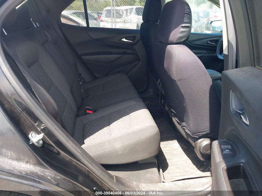VIN 2GNAXKEX3J6161802 2018 CHEVROLET EQUINOX LT