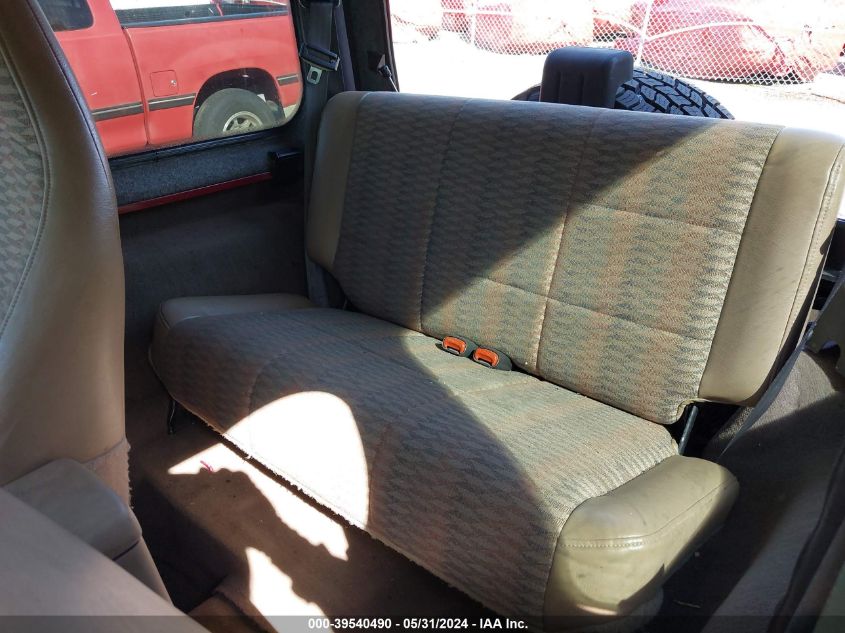 1999 Jeep Wrangler Sport VIN: 1J4FY19S5XP432592 Lot: 39540490