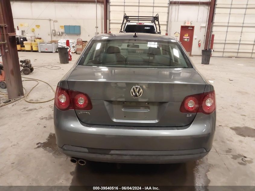 2008 Volkswagen Jetta Se/Sel VIN: 3VWRZ71K08M035598 Lot: 39540516