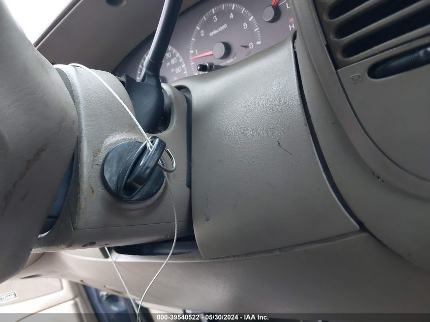 2000 Ford Expedition Eddie Bauer VIN: 1FMRU17L4YLA29797 Lot: 39540522