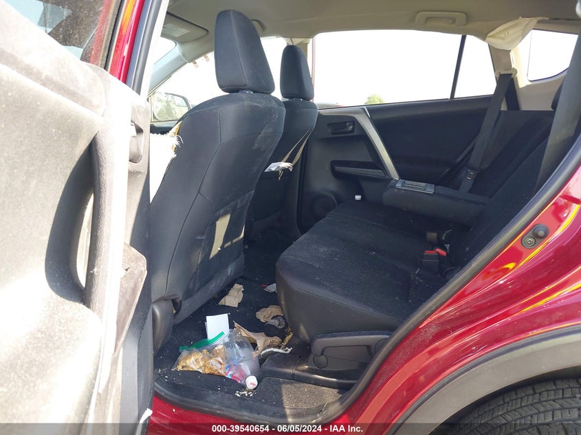 2018 TOYOTA RAV4 LE - 2T3ZFREVXJW489390