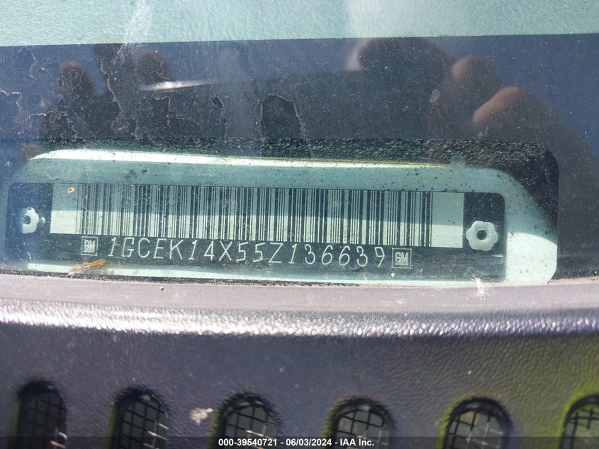 2005 Chevrolet Silverado 1500 Work Truck VIN: 1GCEK14X55Z136639 Lot: 39540721