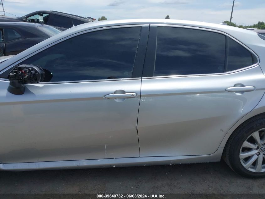 2019 Toyota Camry Le VIN: 4T1B11HK6KU825842 Lot: 39540732