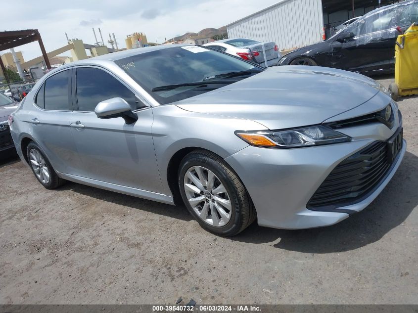 2019 Toyota Camry Le VIN: 4T1B11HK6KU825842 Lot: 39540732