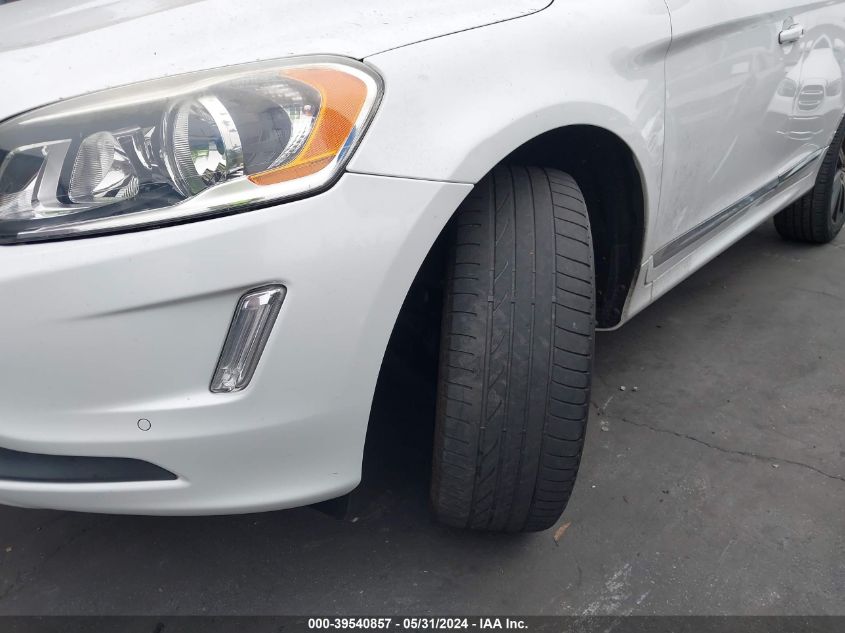 2016 Volvo Xc60 T5 Drive-E Premier VIN: YV440MDK0G2878382 Lot: 39540857