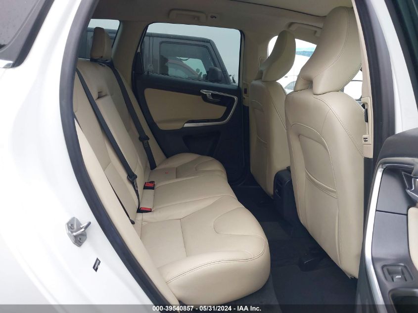 2016 Volvo Xc60 T5 Drive-E Premier VIN: YV440MDK0G2878382 Lot: 39540857