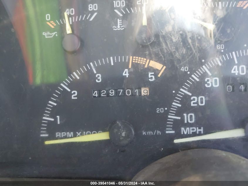 1994 Chevrolet Gmt-400 C2500 VIN: 1GCGC24N5RE173519 Lot: 39541046