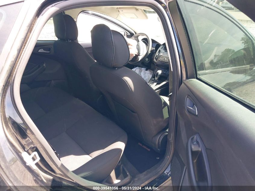 2016 Ford Focus Se VIN: 1FADP3F29GL352130 Lot: 39541056