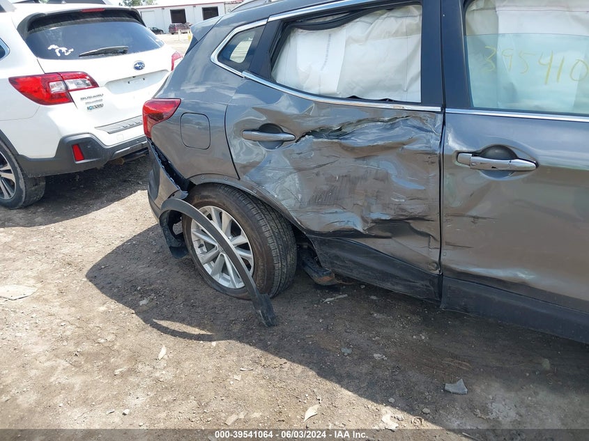 2017 Nissan Rogue Sport Sv VIN: JN1BJ1CR4HW140635 Lot: 39541064