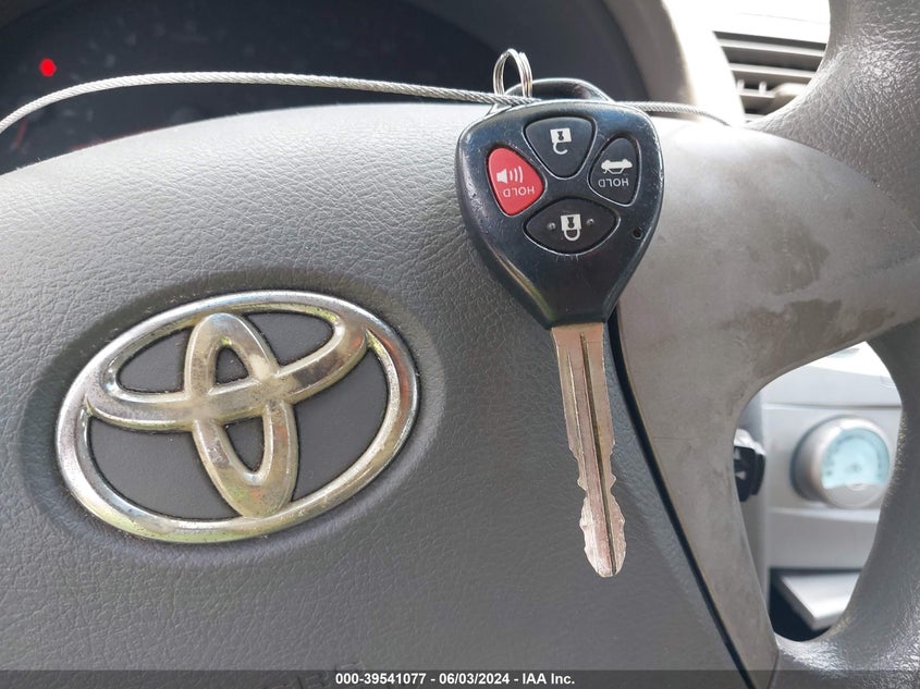 2009 Toyota Camry Le VIN: 4T1BE46K49U810596 Lot: 39541077