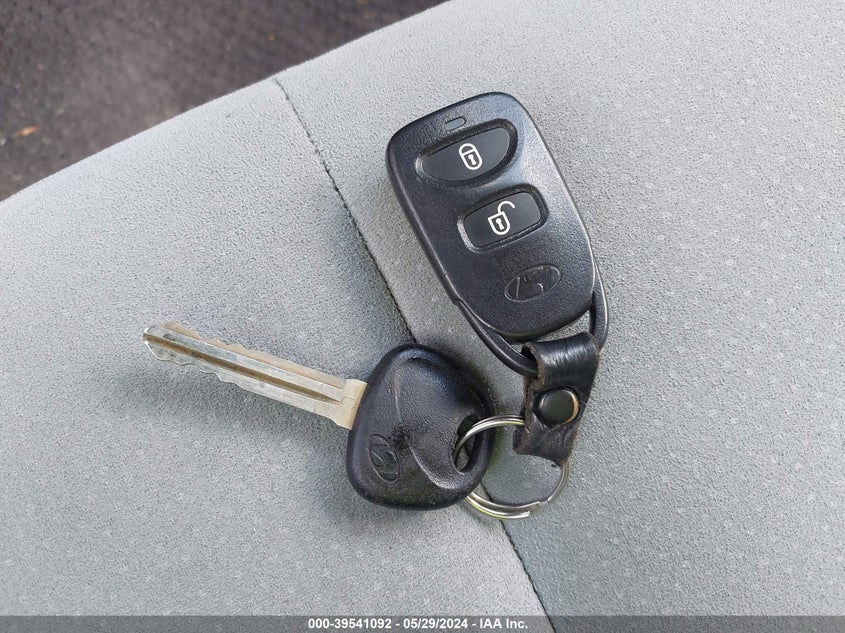 2008 Hyundai Santa Fe Gls VIN: 5NMSG73D28H156676 Lot: 39541092