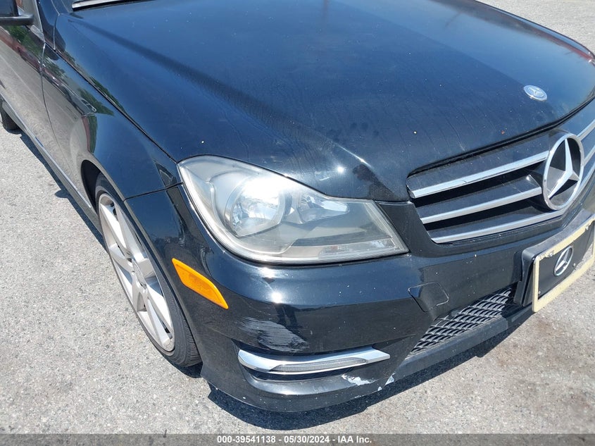 2014 Mercedes-Benz C 250 Luxury/Sport VIN: WDDGF4HB2EA960020 Lot: 39541138