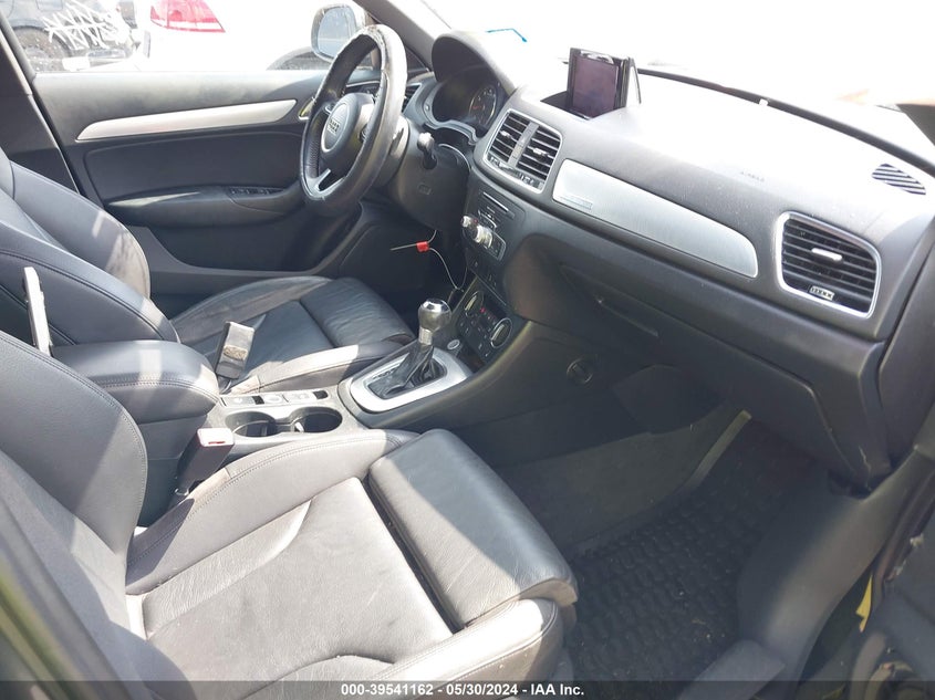 2018 Audi Q3 2.0T Premium/2.0T Sport Premium VIN: WA1JCCFS8JR005458 Lot: 39541162