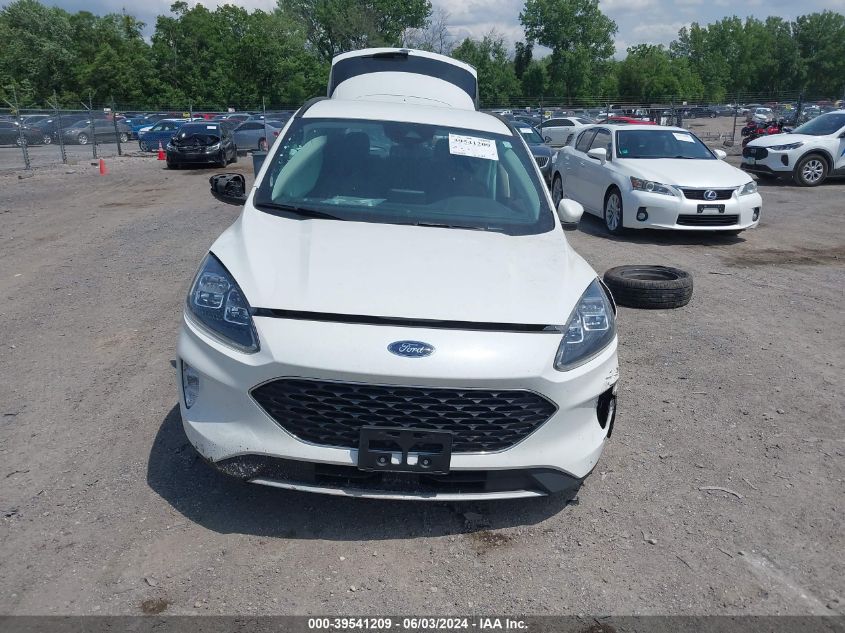 2021 Ford Escape Titanium VIN: 1FMCU9J93MUA75059 Lot: 39541209