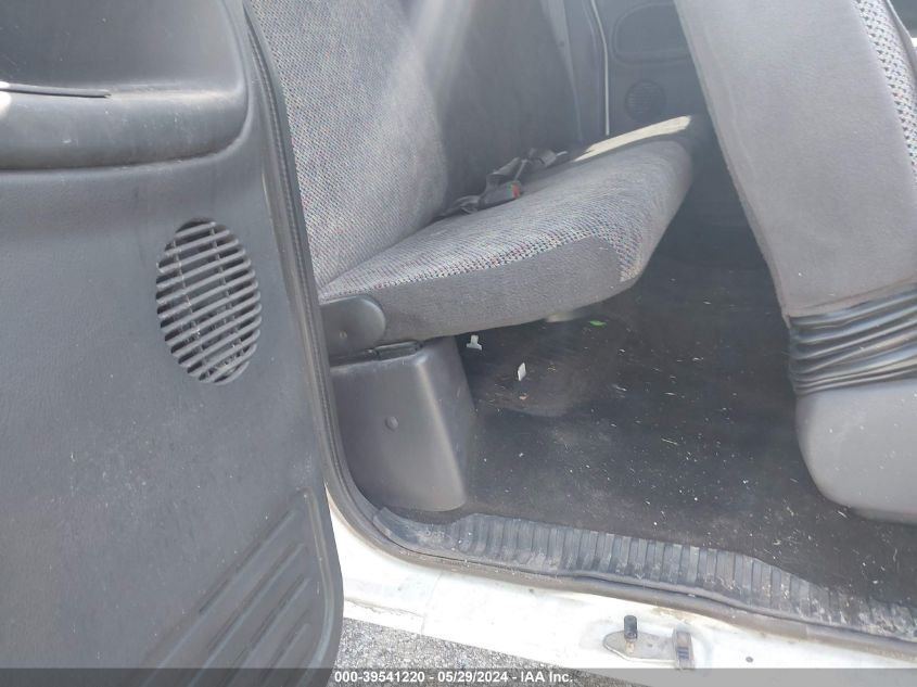 2001 Dodge Ram 1500 St VIN: 3B7HF13Z11G178398 Lot: 39541220