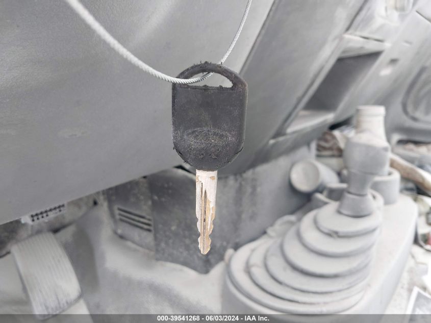 2005 Ford F-150 Stx/Xlt VIN: 1FTRF04W95KB47613 Lot: 39541268