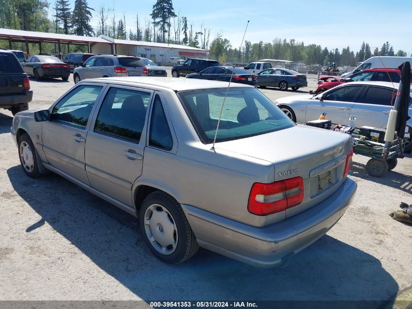 1999 Volvo S70 VIN: YV1LS55A0X2588500 Lot: 39541353