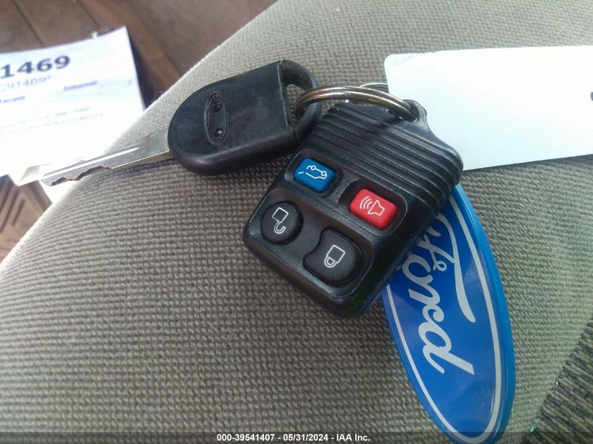 2002 Ford Explorer Xlt VIN: 1FMZU63K52ZC60237 Lot: 39541407