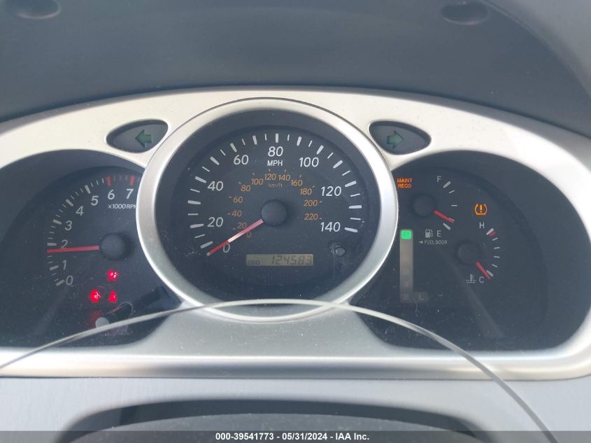 2004 Toyota Highlander V6 VIN: JTEDP21A740017928 Lot: 39541773