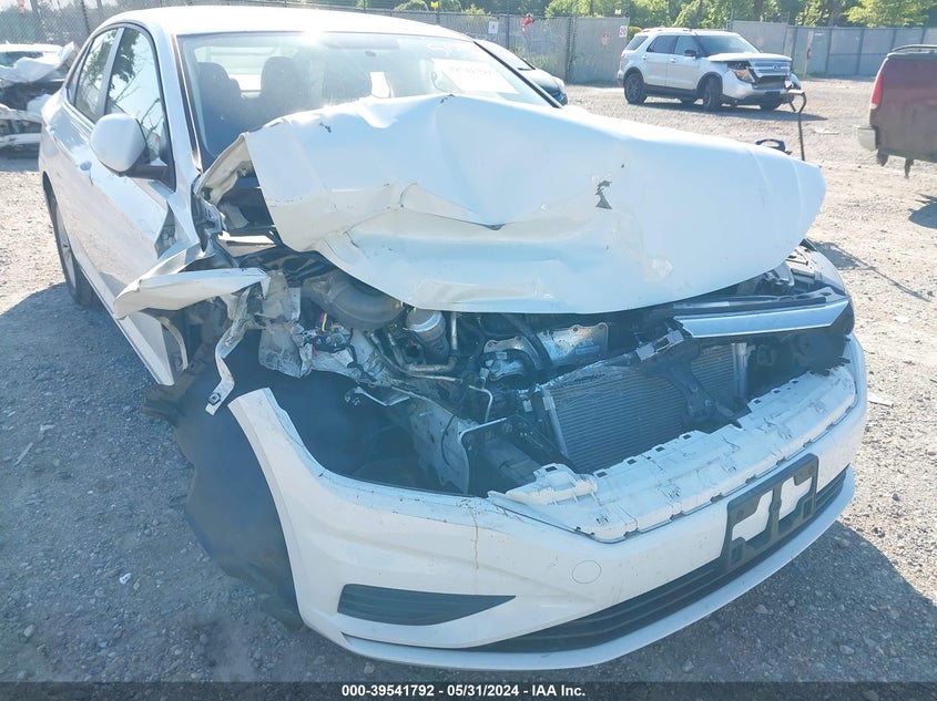 2019 Volkswagen Jetta 1.4T R-Line/1.4T S/1.4T Se VIN: 3VWC57BU2KM218557 Lot: 39541792