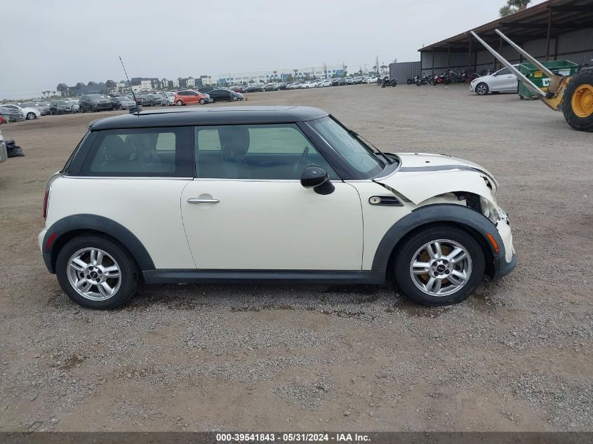 2013 Mini Hardtop Cooper VIN: WMWSU3C5XDT680240 Lot: 39541843