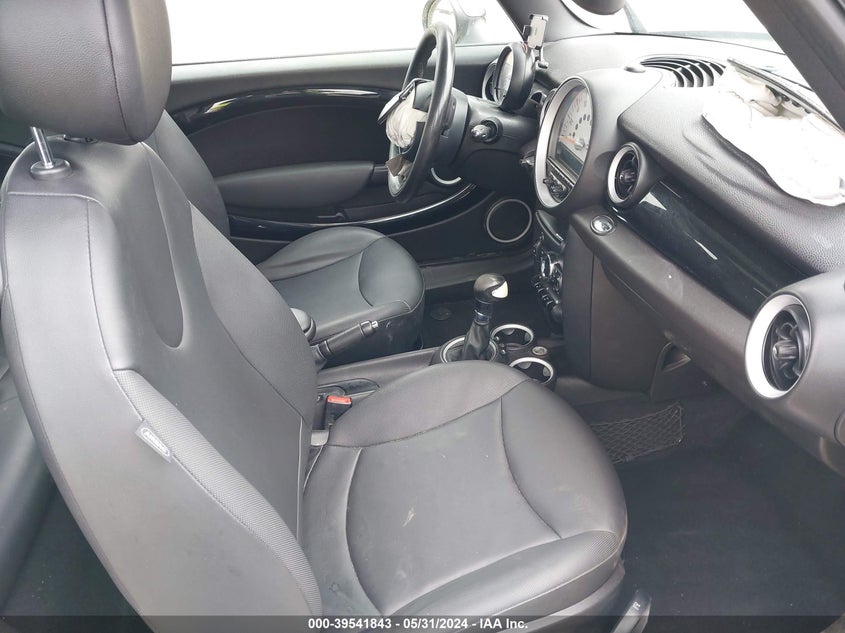 2013 Mini Hardtop Cooper VIN: WMWSU3C5XDT680240 Lot: 39541843