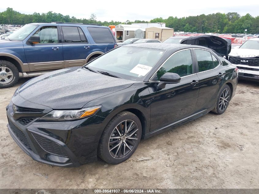 VIN 4T1G11AK3MU552359 2021 Toyota Camry, SE no.2