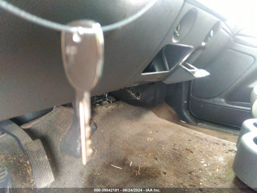 2006 Chevrolet Silverado 1500 Lt1 VIN: 1GCEC19V66Z229613 Lot: 39542101