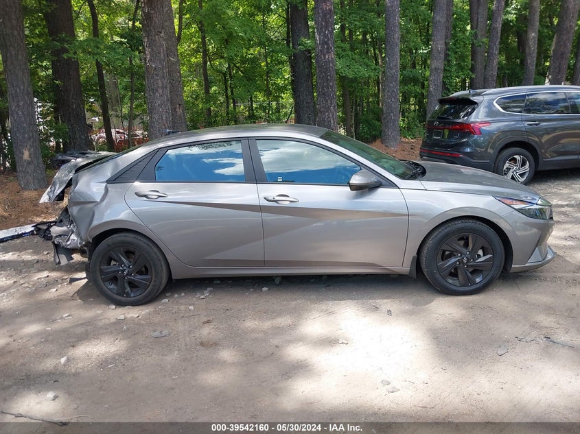 KMHLM4AG2MU211991 2021 Hyundai Elantra Sel