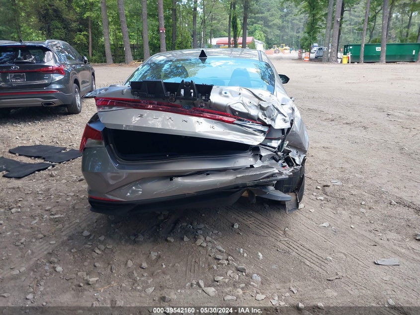 KMHLM4AG2MU211991 2021 Hyundai Elantra Sel