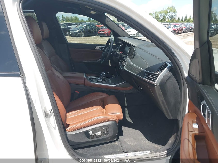 2020 BMW X7 xDrive40I VIN: 5UXCW2C04L9A00748 Lot: 39542192