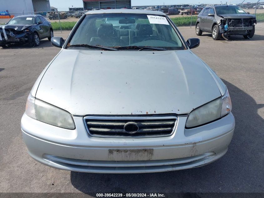 2000 Toyota Camry Le VIN: 4T1BG22K9YU694735 Lot: 39542239