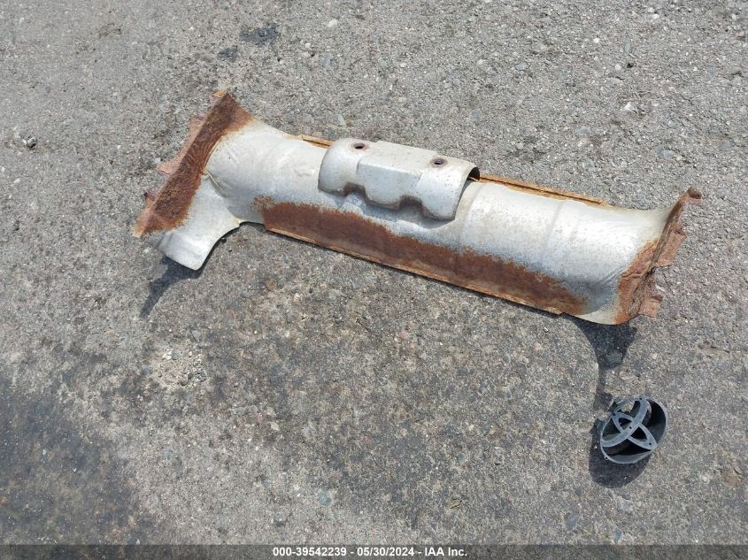 2000 Toyota Camry Le VIN: 4T1BG22K9YU694735 Lot: 39542239