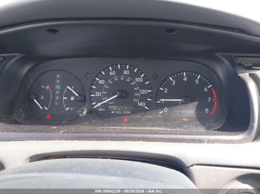 2000 Toyota Camry Le VIN: 4T1BG22K9YU694735 Lot: 39542239