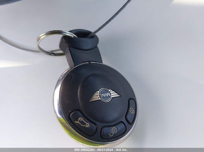 2011 Mini Cooper S Clubman VIN: WMWZG3C58BTY30137 Lot: 39542263