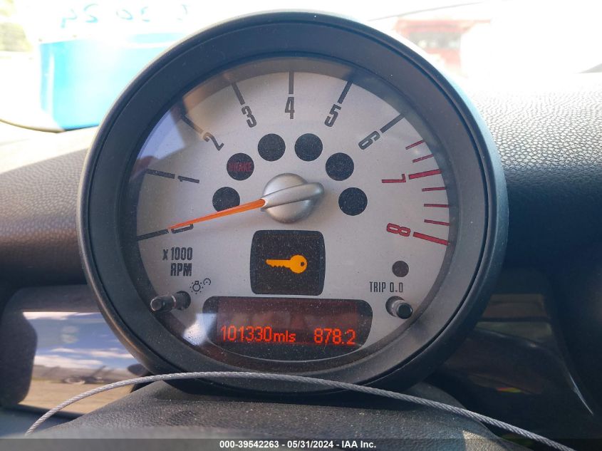 2011 Mini Cooper S Clubman VIN: WMWZG3C58BTY30137 Lot: 39542263