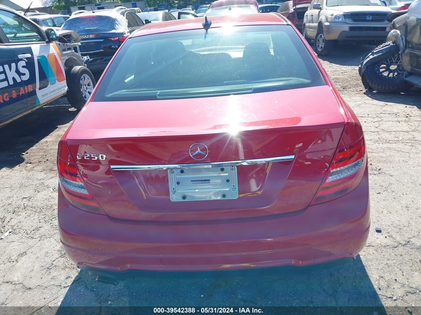 2014 Mercedes-Benz C 250 Luxury/Sport VIN: WDDGF4HB4EA962514 Lot: 39542388