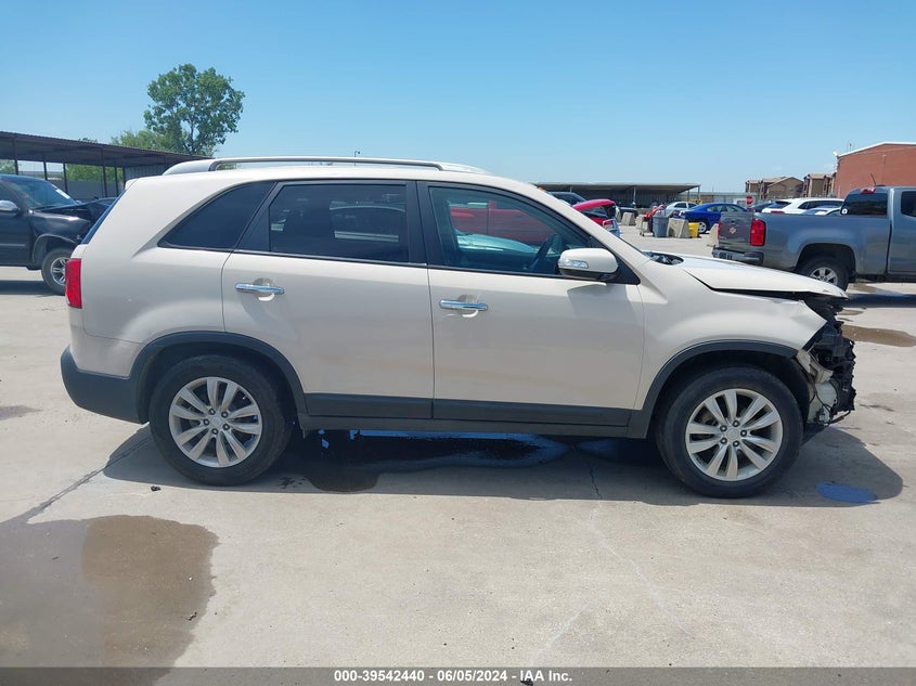2011 Kia Sorento Lx V6 VIN: 5XYKT4A24BG085347 Lot: 39542440