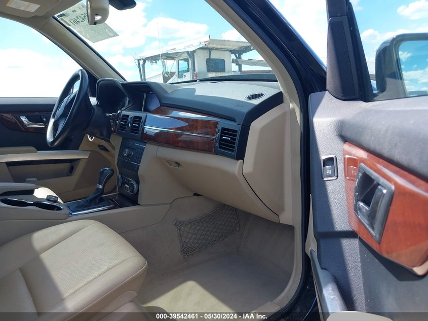 2010 Mercedes-Benz Glk 350 4Matic VIN: WDCGG8HB3AF400111 Lot: 39542461