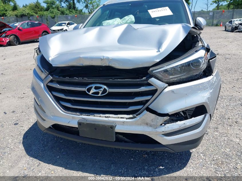 KM8J3CA40HU541483 2017 Hyundai Tucson Se