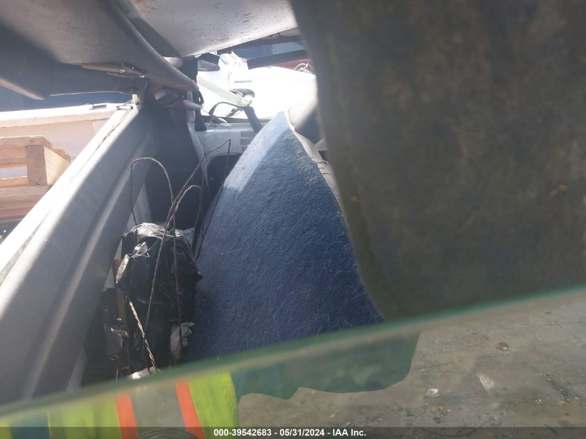 2000 Chevrolet C2500 VIN: 1GCGC24RXYR177737 Lot: 39542683