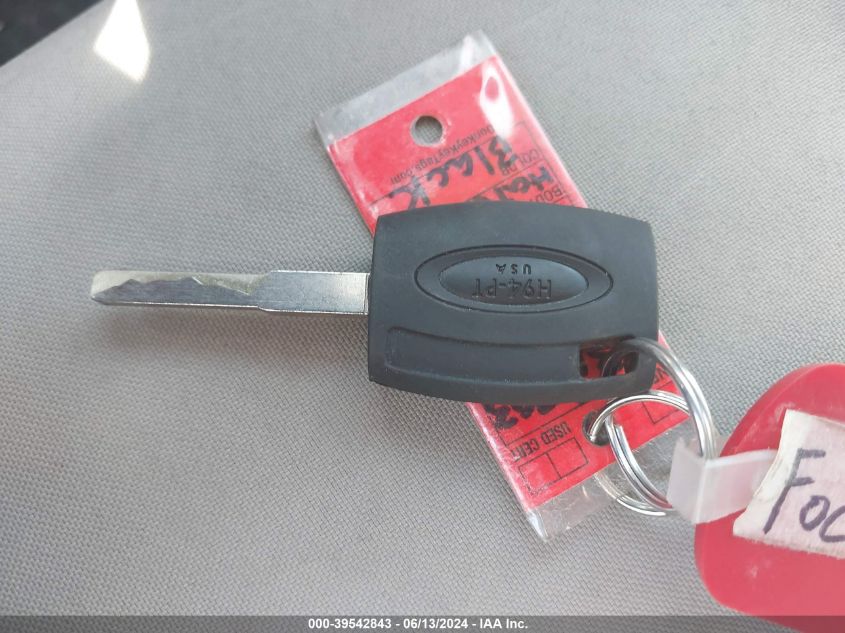 2017 Ford Focus Se VIN: 1FADP3K25HL247902 Lot: 39542843