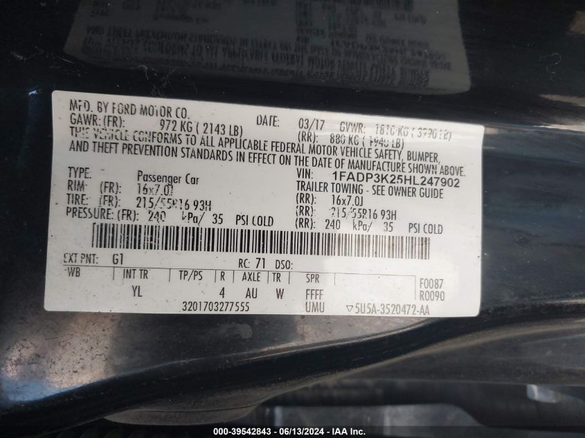 2017 Ford Focus Se VIN: 1FADP3K25HL247902 Lot: 39542843