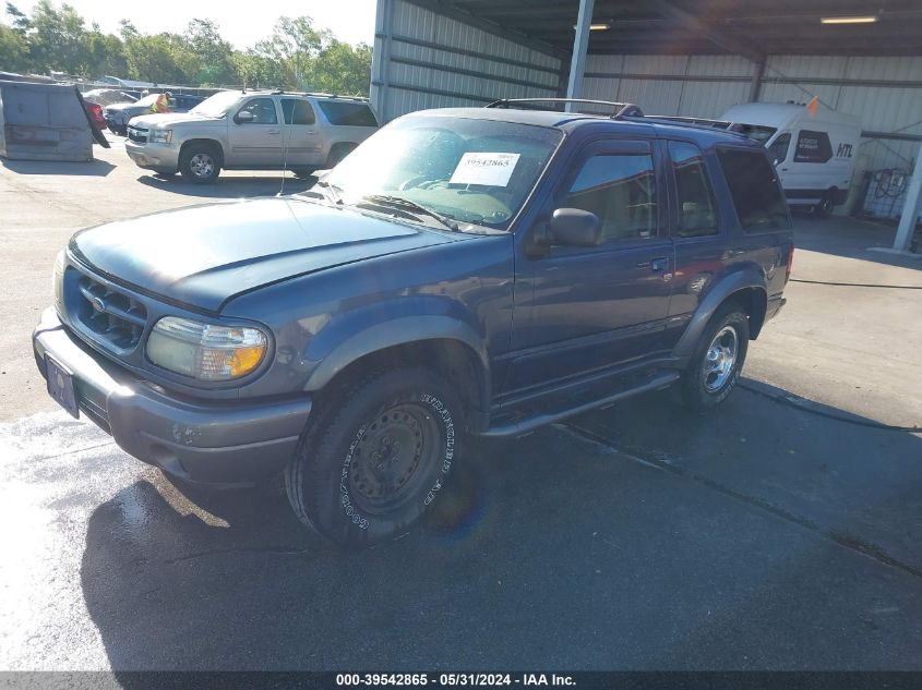 2000 Ford Explorer Sport VIN: 1FMYU70E7YUA05448 Lot: 39542865