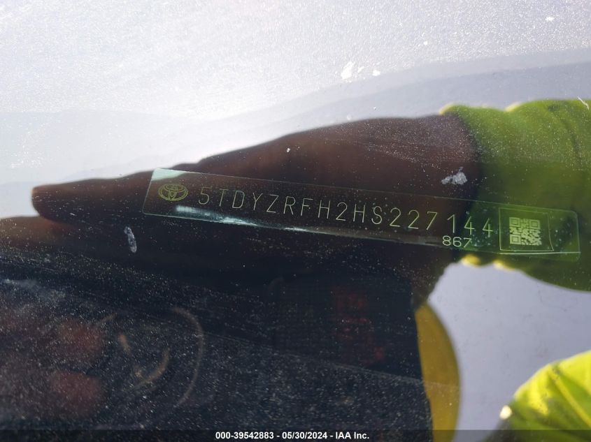 2017 Toyota Highlander Limited VIN: 5TDYZRFH2HS227144 Lot: 39542883